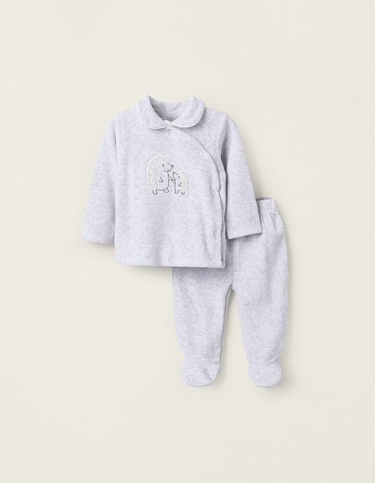 بيجامة مخملية باللون الرمادي الفاتح