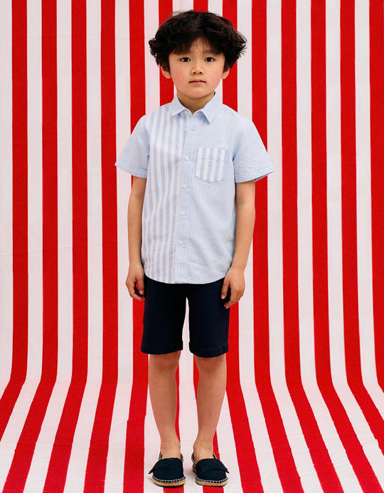 قميص مخطط نص كم للأولاد، أزرق/أبيض