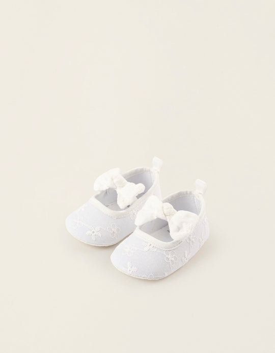 Broderie Anglaise Ballerina Flats with Bow for Newborn Girls, White